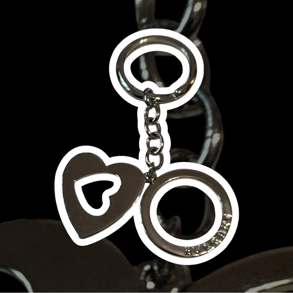 Silver Heart Keychain - Picture 4 of 4